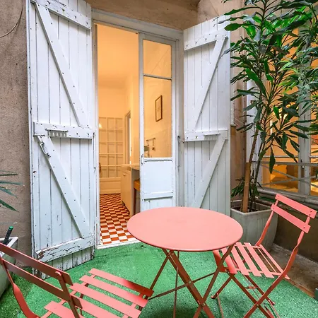 Charming & Comfortable - Near The Port / Parking شقة نيس